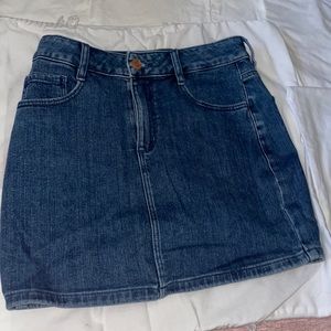 Dark wash mini denim skirt